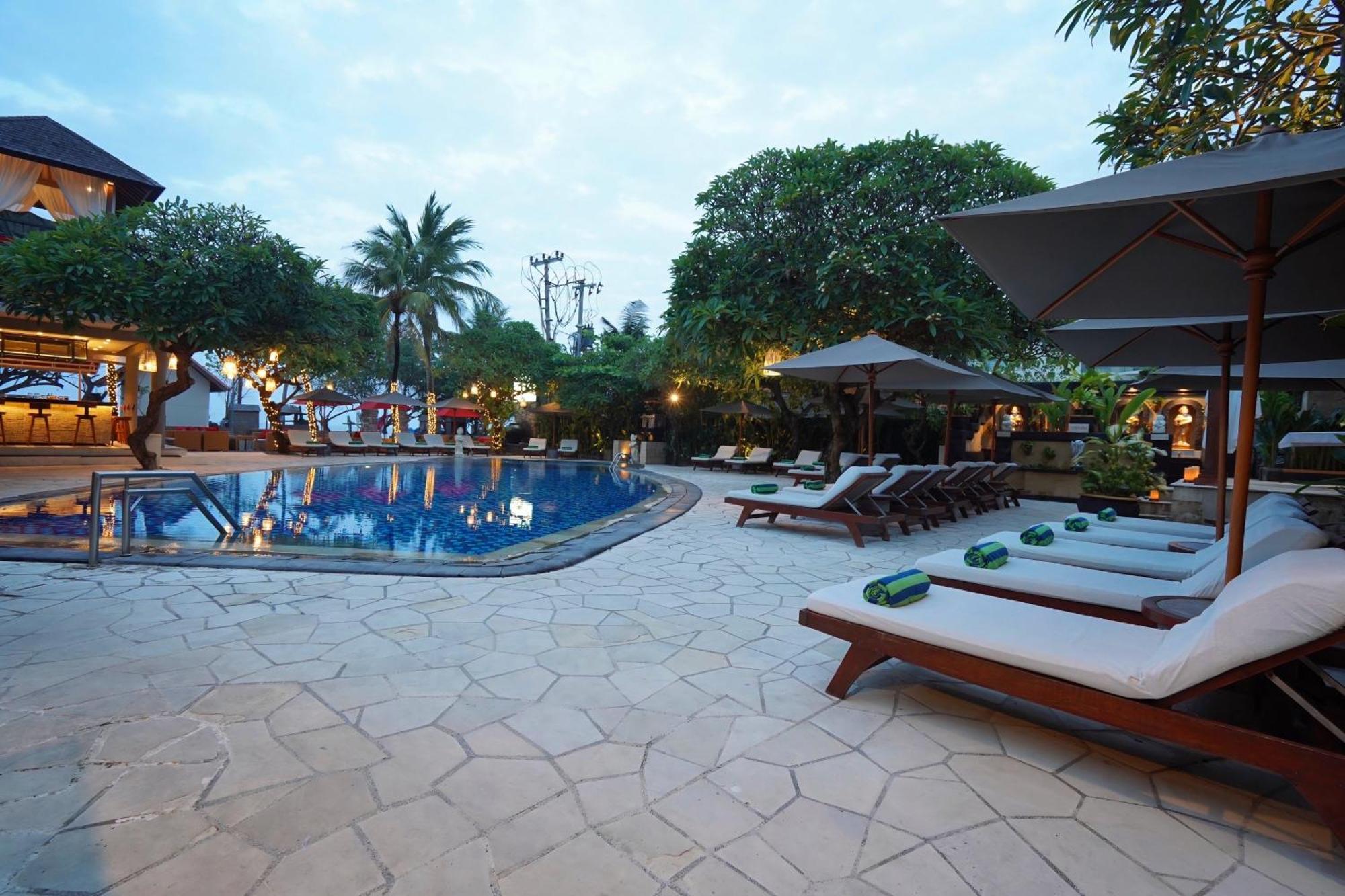 Kuta Seaview Boutique Resort Eksteriør billede